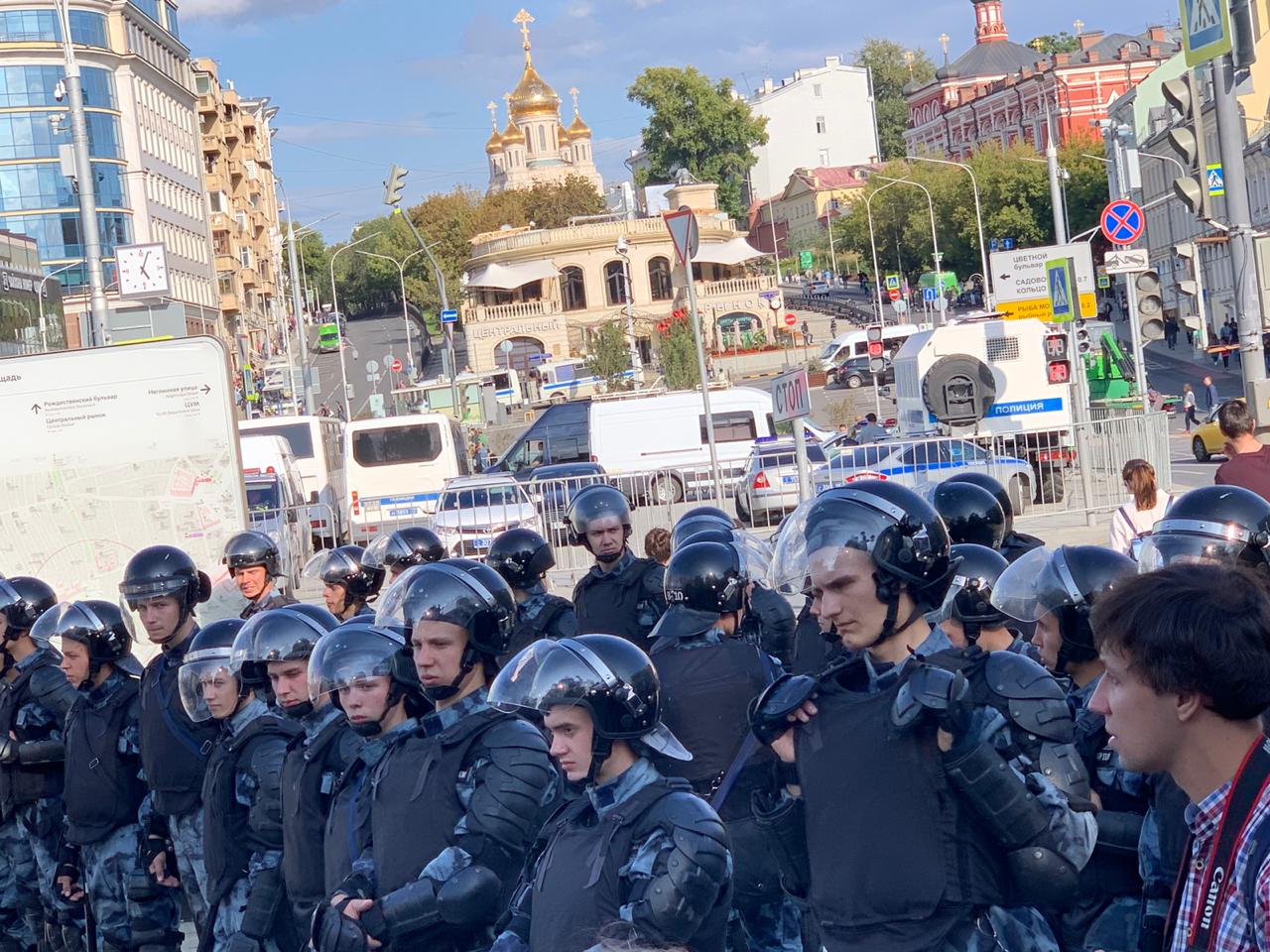 В Петербурге и Москве прошли митинги против произвола на выборах