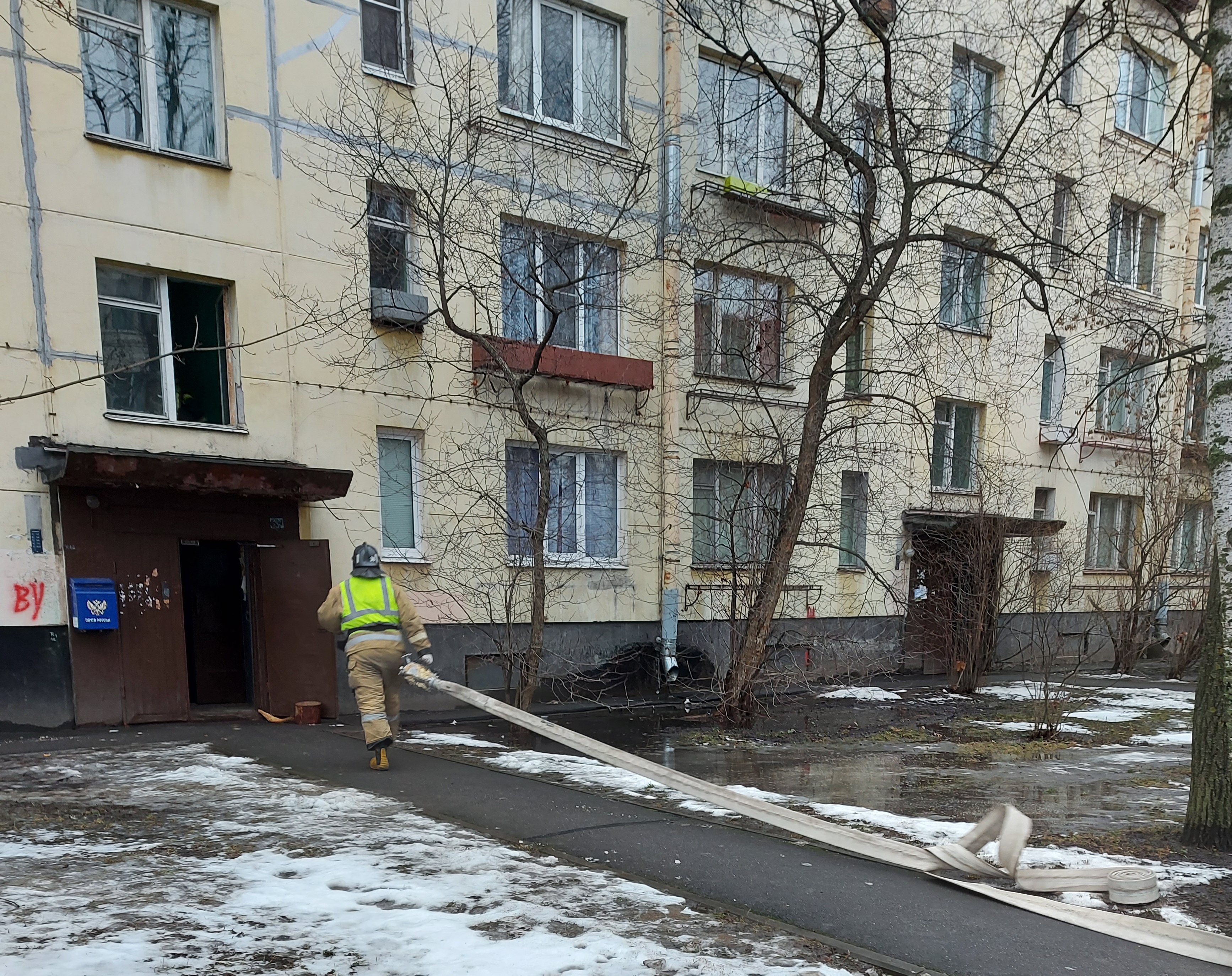 В Московском районе Петербурга горела квартира: фото