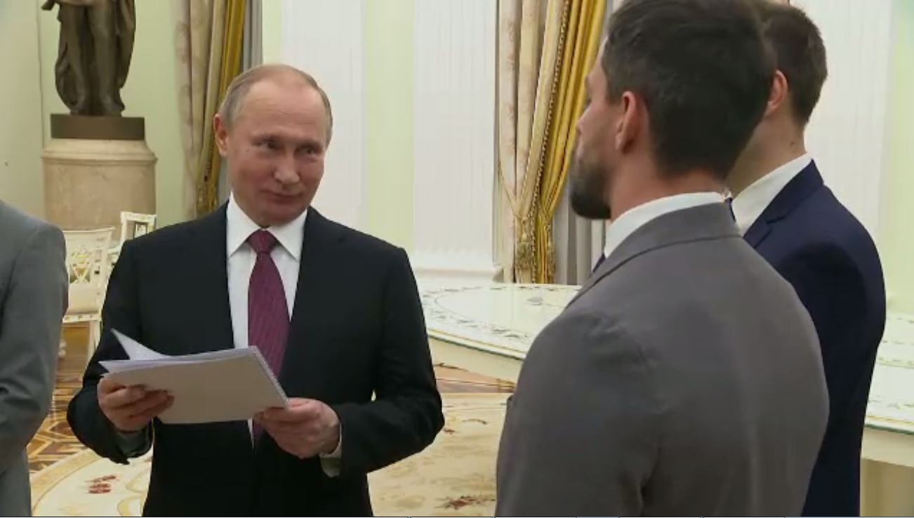 Мать арестованного айтишника Сачкова просит честности от Путина
