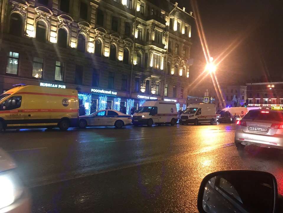 Прекращено дело водителей, смявших толпу пешеходов у Аничкова моста