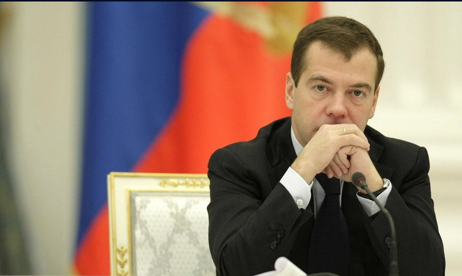 Правительство России уходит в отставку