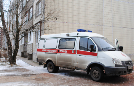 Спуск по лестнице к «скорой» без носилок убил пациентку во Владимире