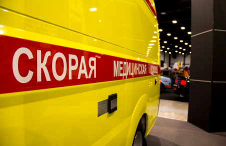 «Скорая» в Липецкой области выронила женщину с инсультом на дорогу