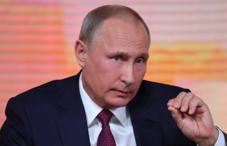 Уровень доверия россиян к Путину за два года уменьшился почти вдвое