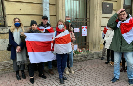 Белорусы Петербурга почтили память погибшего минчанина