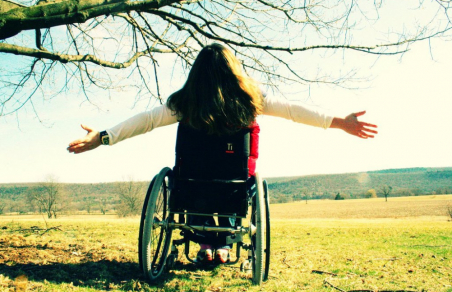 %D0%9F%D0%B5%D1%82%D0%B5%D1%80%D0%B1%D1%83%D1%80%D0%B3%D1%81%D0%BA%D0%B8%D0%B9%20%D0%B2%D1%80%D0%B0%D1%87%20%D1%80%D0%B0%D1%81%D1%81%D0%BA%D0%B0%D0%B6%D0%B5%D1%82%20%D0%BE%20%D0%B6%D0%B8%D0%B7%D0%BD%D0%B8%20%D0%BF%D0%BE%D1%81%D0%BB%D0%B5%20COVID%20%E2%80%93%2019