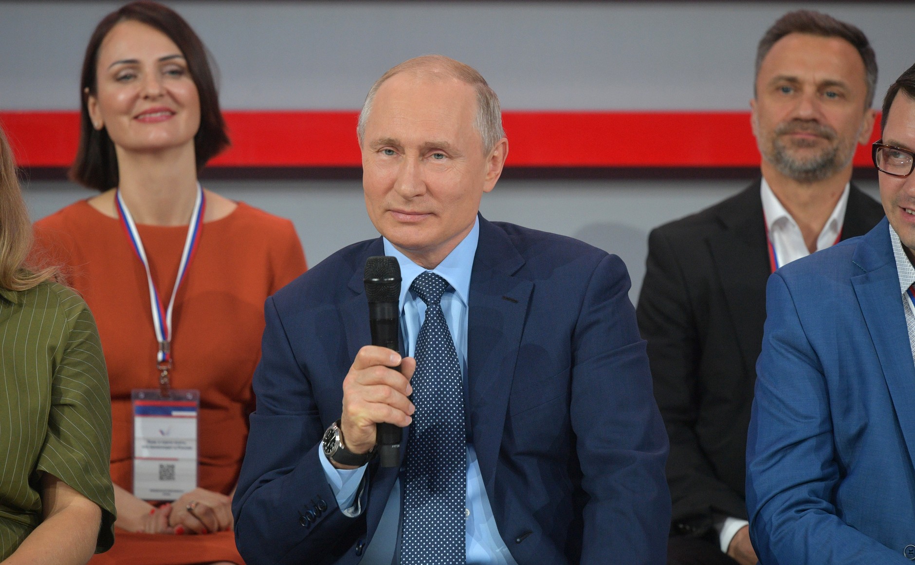 Путин предложил провести опрос по поводу строительства храма в Екатеринбурге