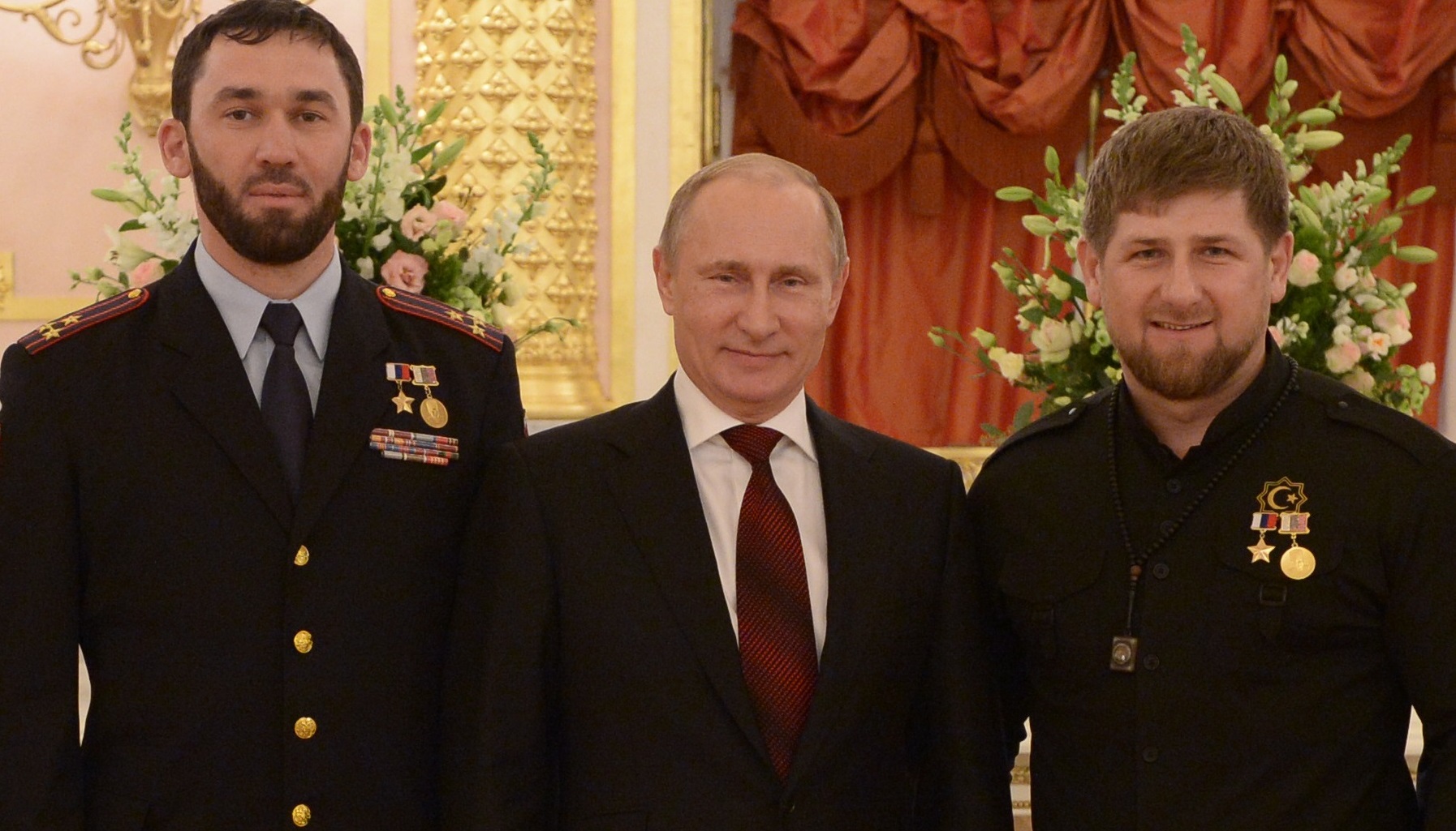 Сколько чеченских Героев России в Чечне