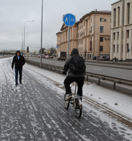 1 Арсенальная набережная.jpg