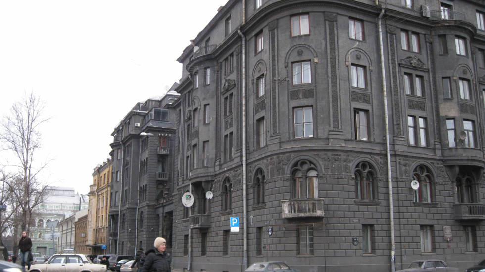 Цены на вторичную недвижимость в Петербурге выросли