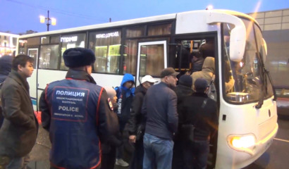 Ко Дню всех влюбленных в Петербурге осуждены мигрантские свахи