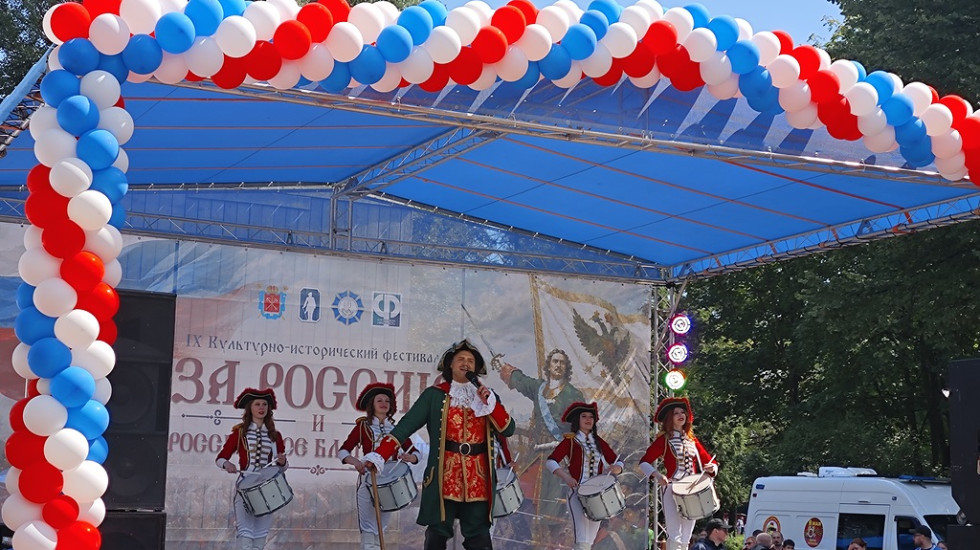 Звон клинков и грохот металла