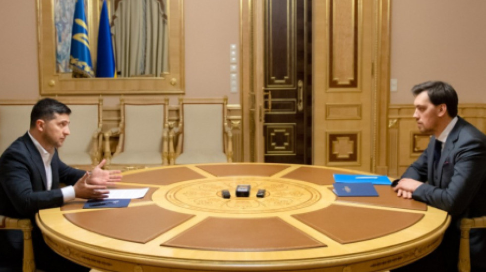 Президент Украины Зеленский не принял отставку премьер-министра Гончарука