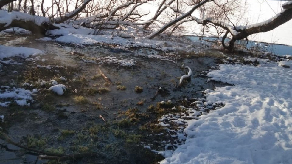 В Ленобласти в реку Ижора сбрасываются сточные воды