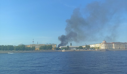 В Петербурге крупный  пожар вблизи Финляндского вокзала