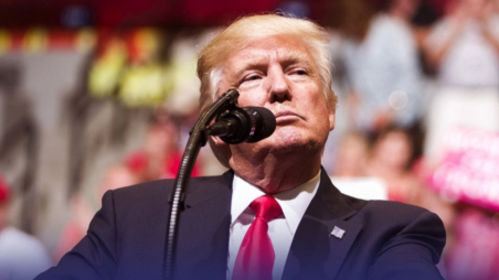 Трамп пообещал разобраться с отравлением Навального