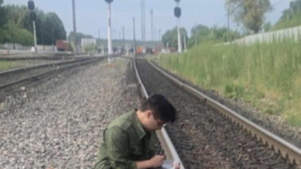 Похитители металла пустили под откос поезд в Тульской области