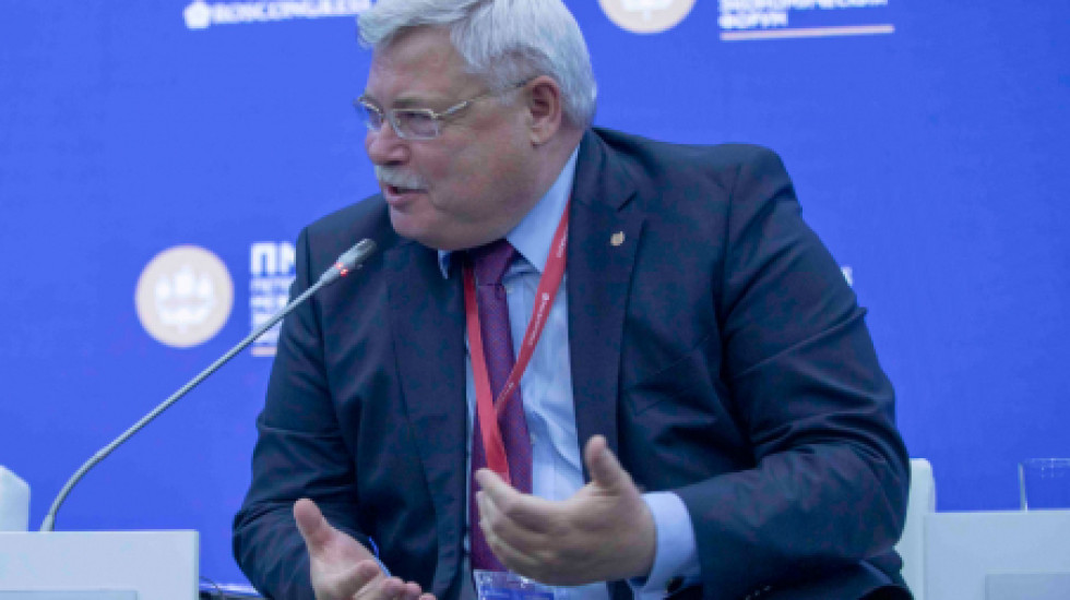Томский губернатор назвал цифровые пропуска унизительными