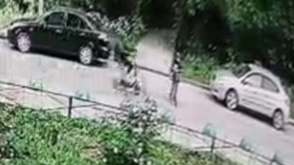 В Ленобласти ищут сбившего ребенка электросамокатчика
