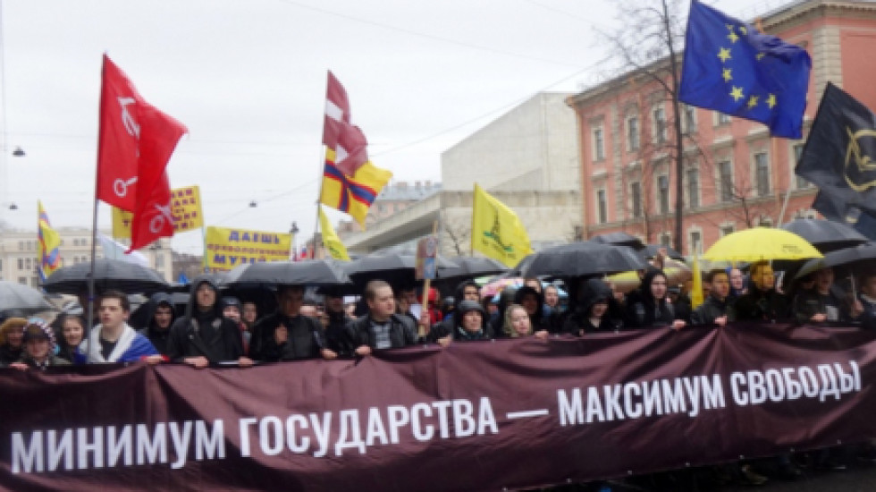 Сталин добился права на митинги у школ и церквей