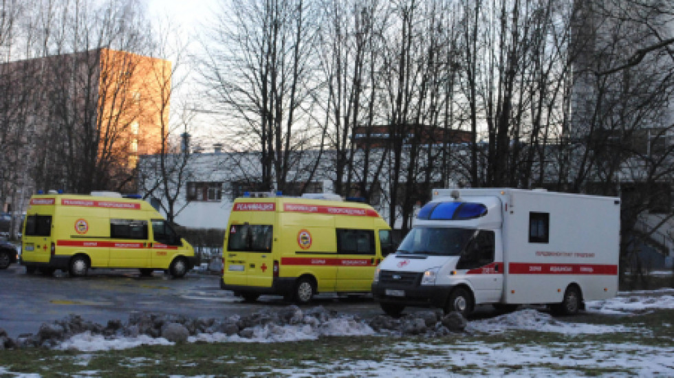 В петербургской школе № 586 у детей заболели животы