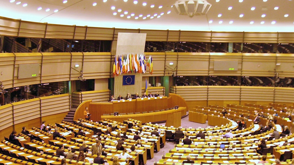 В Европарламенте нашли взятки от Катара