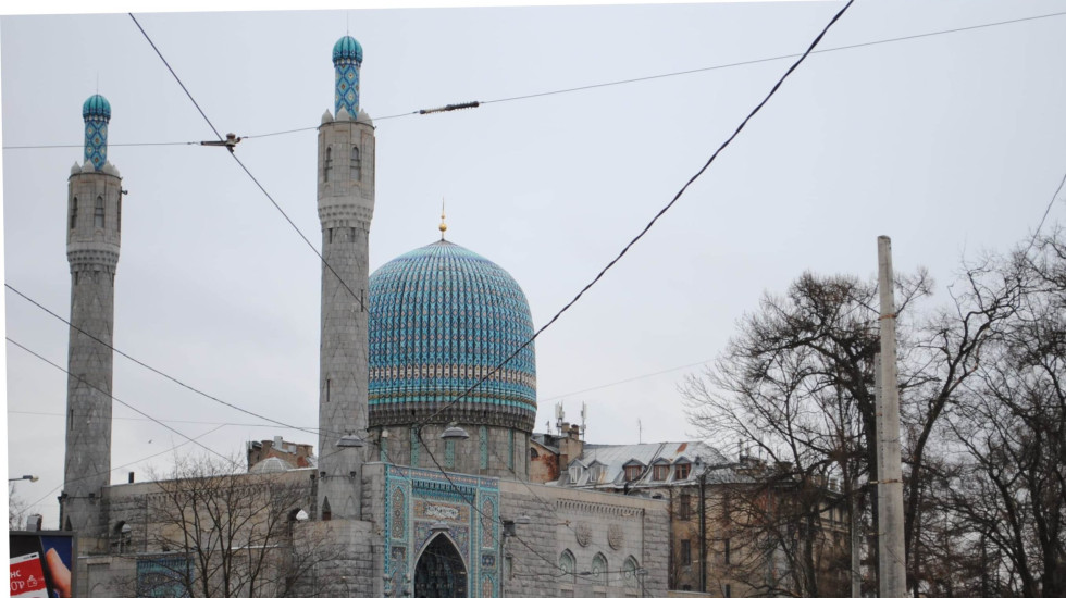 Автобусы Петербурга пойдут в обход Ураза-Байрам