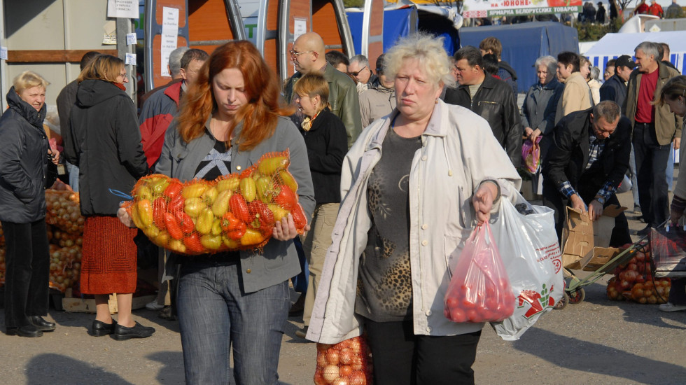 Депутат Госдумы предлагает платить домохозяйкам