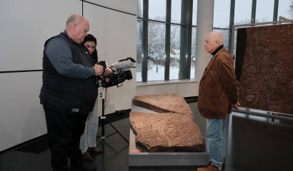 В Ленобласти отреставрирована древняя плита из Хакасии