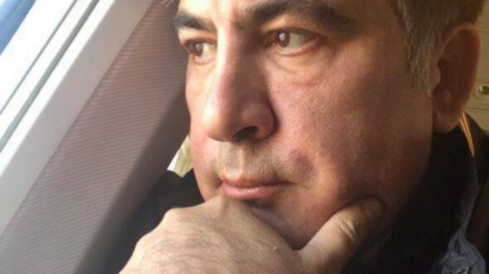 Саакашвили заявил, что его душили охранники Порошенко до потери сознания