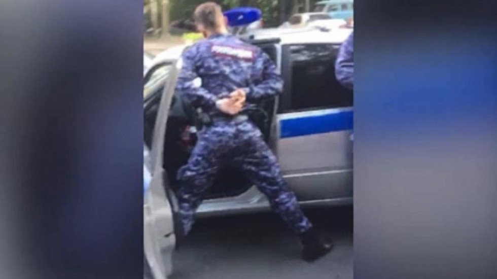 В Петербурге полиция задержала сотрудников Росгвардии, подкинувших подростку наркотики