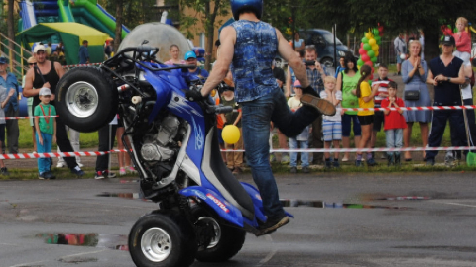 Полицейский снабженец в Петербурге прибрал к рукам квадроцикл Suzuki
