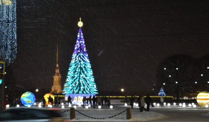 Новогоднее свечение Северной столицы