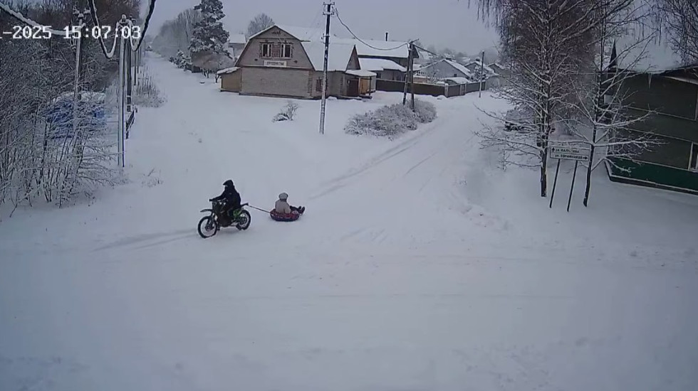 ГАИ в Ленобласти ищет мотоциклиста с ватрушкой