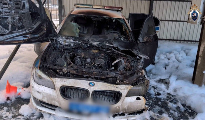 В Адмиралтейском районе сгорел полицейский автомобиль