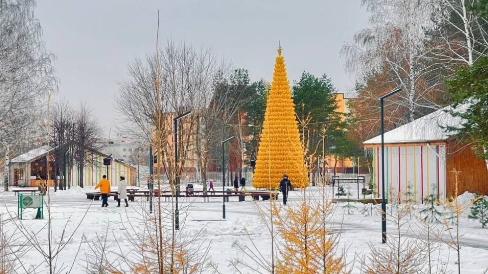 В Татарстане новогоднюю елку соорудили в виде кукурузы