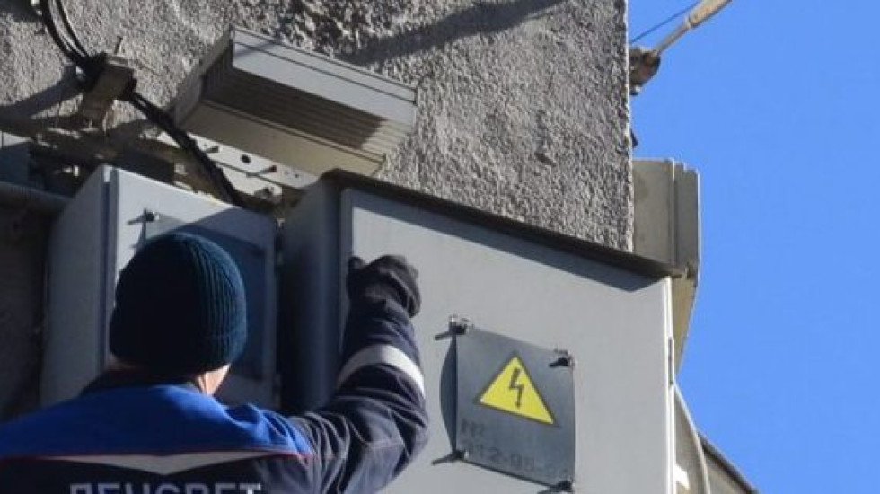 Скачок напряжения сжег бытовую технику в квартире петербуржца