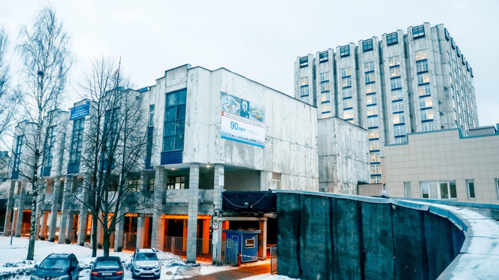 В Петербурге врачи НИИ скорой помощи поправили больному фаллос