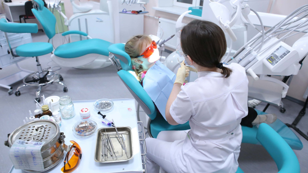 Пятилетний петербуржец проглотил зеркальце стоматолога