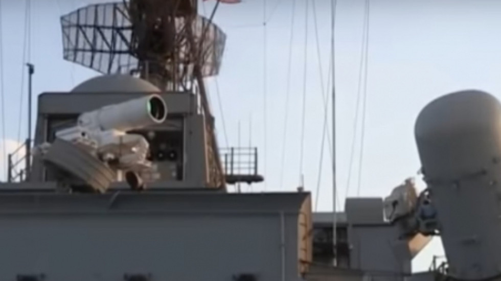 Десантный корабль ВМС США испытает боевой лазер в 2019 году