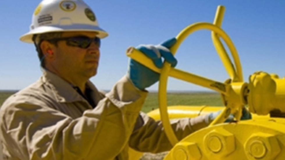 Нефть WTI поднялась до 18,1 долларов за баррель
