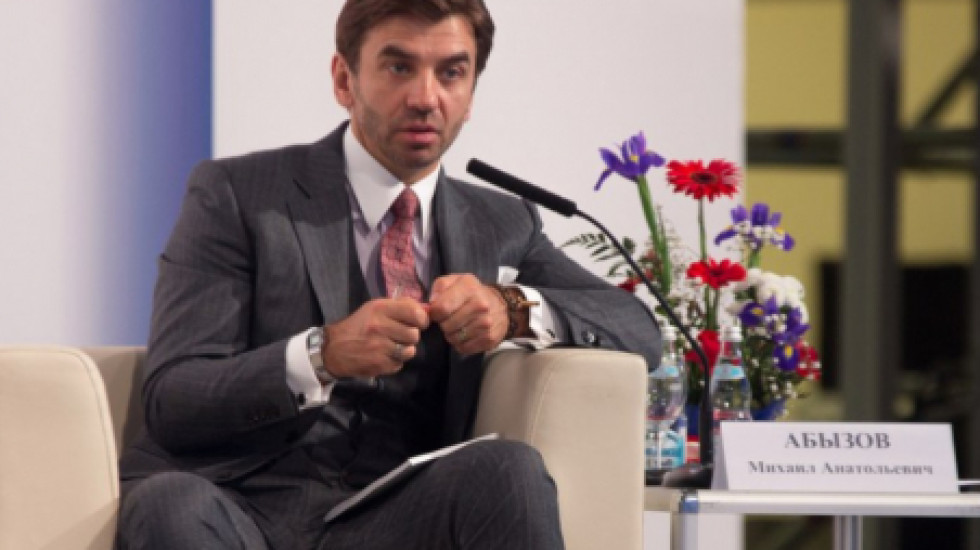 Суд арестовал почти €122 млн. на банковских счетах Абызова