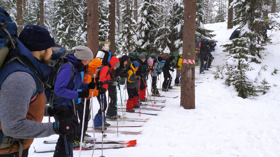 Осуждены виновные в гибели девочки под лавиной в Мурманской области