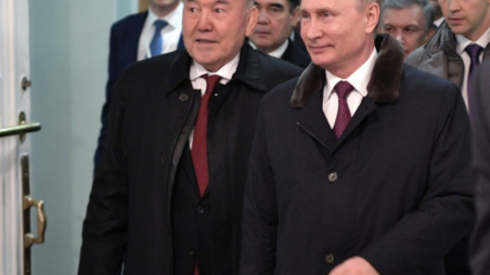The Guardian: Отставка Назарбаева может быть «предпоказом» ухода Путина