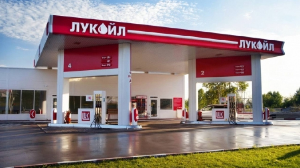 Новые машины с российских автозаводов заправит «ЛУКОЙЛ»