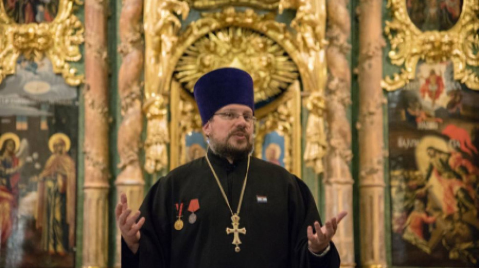 О церкви, дорогих иномарках, бутиках и квартирах