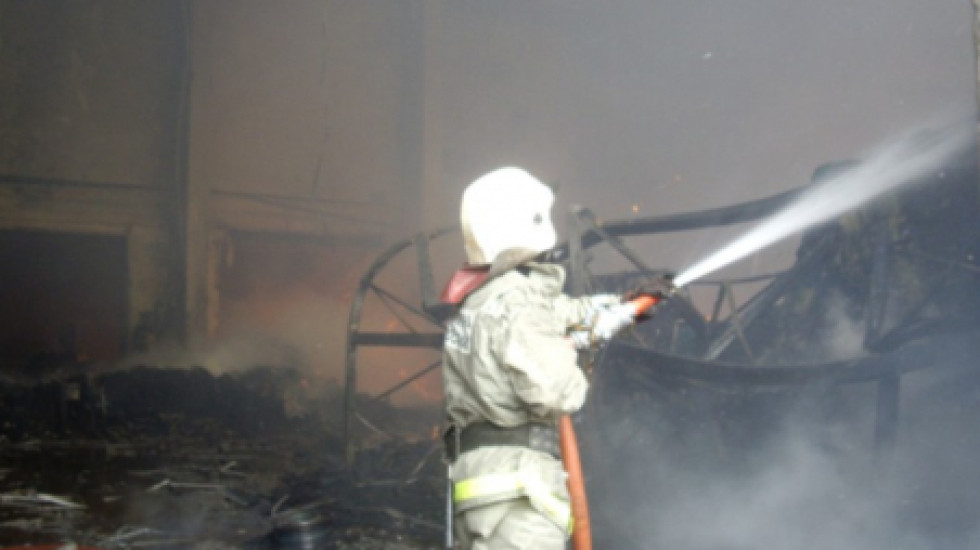 Следователи роются в пепле домов-памятников Новой Ладоги