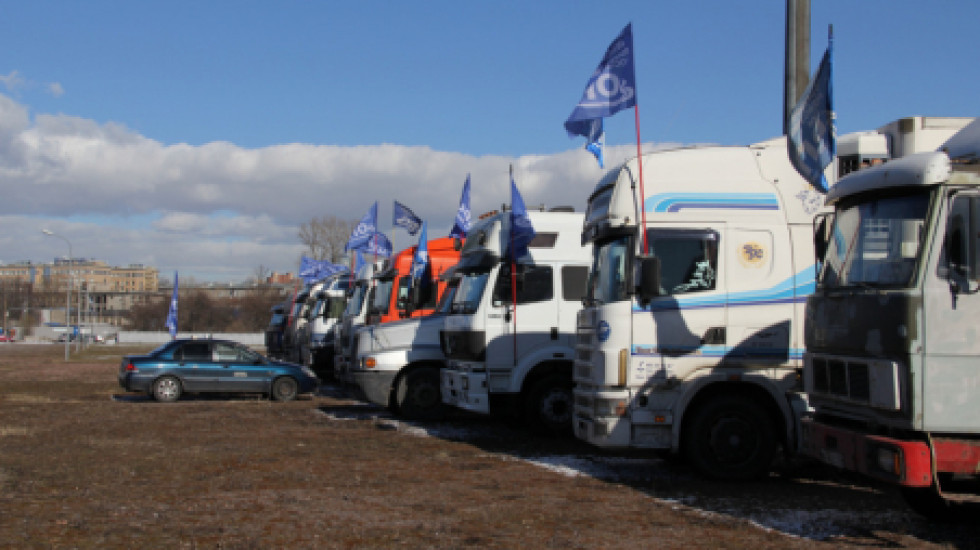 Дальнобойщики объявили в Петербурге забастовку против «Платона» и пенсионной реформы