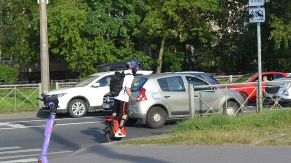 Петербургского водителя ждет суд за увечье наездника на моноколесе