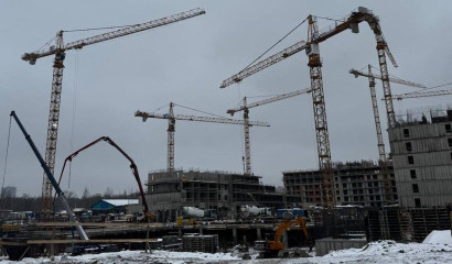 На стройке «Setl Ривьера» в Невском районе рабочий сорвался с 6 этажа